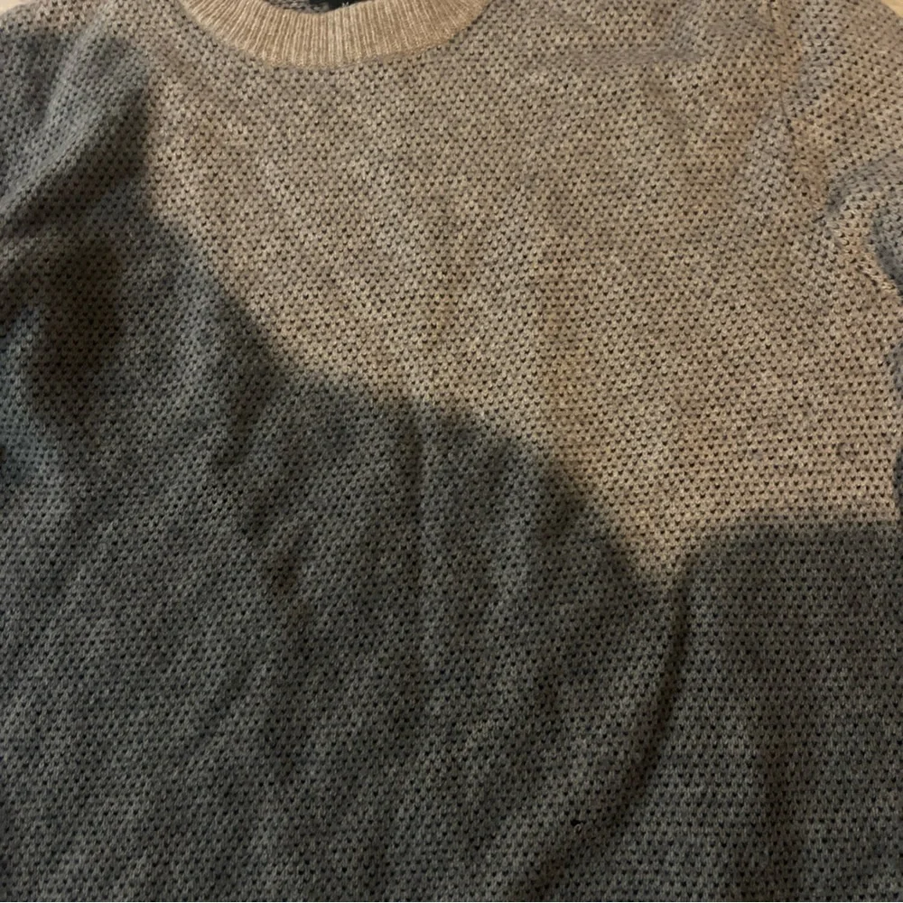 J. Crew Merino Wool Pullover Sweater Beige Navy Blue Crew Neck Mens Medium